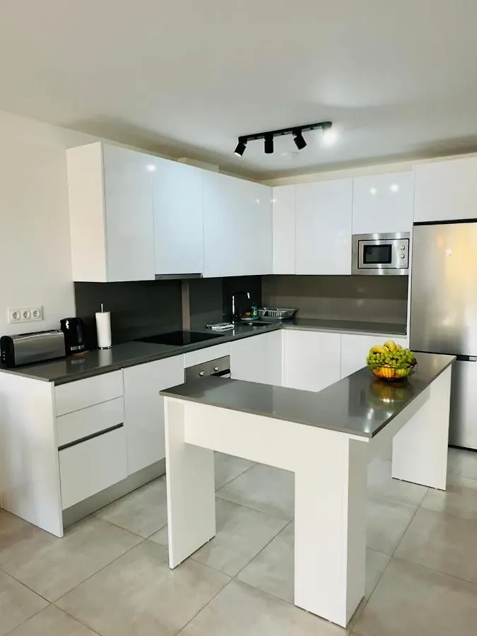 Apartment 2-Bedroom-Apartment With A Terrace, Pool, Gym Malaga
