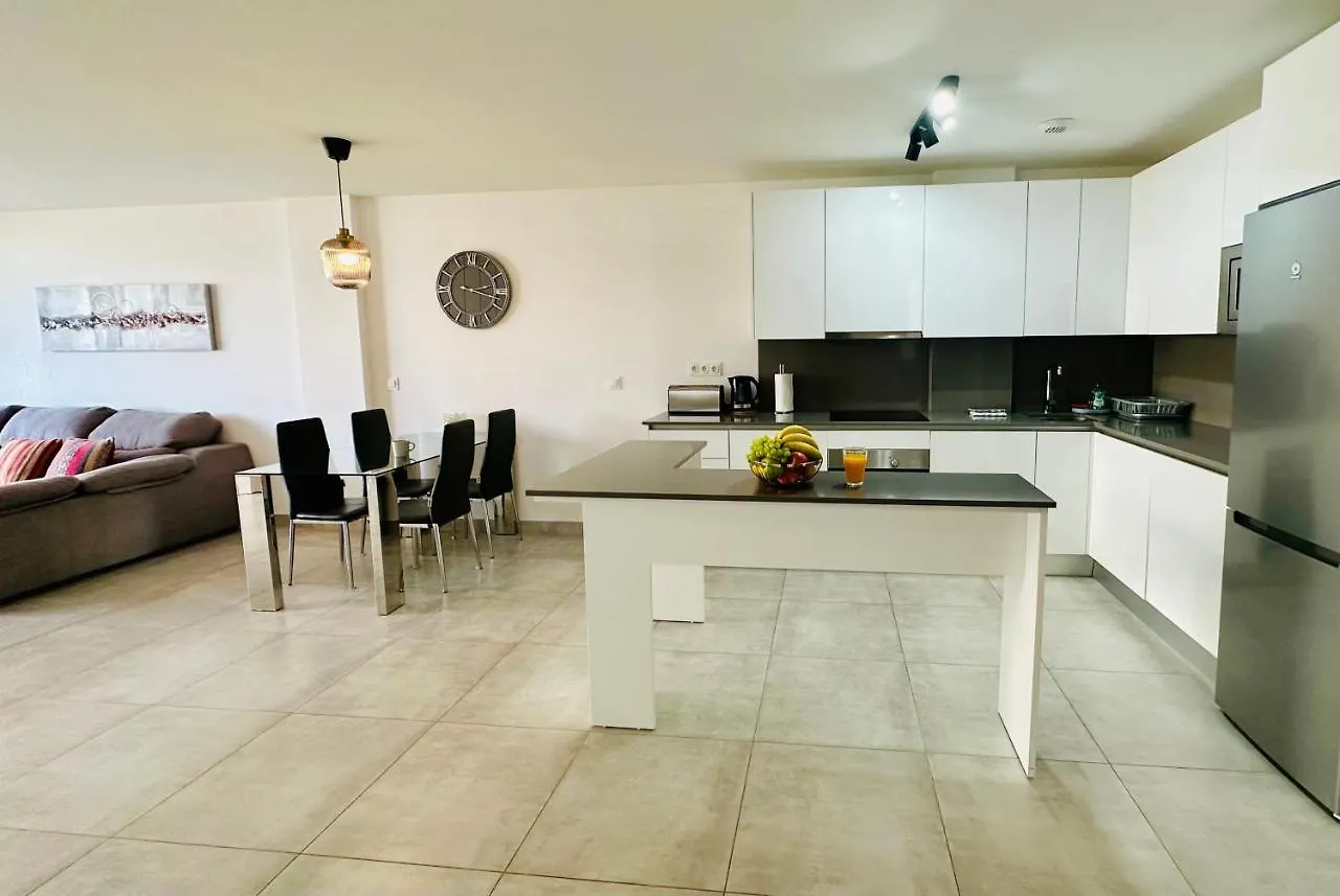 Apartment 2-Bedroom-Apartment With A Terrace, Pool, Gym Malaga